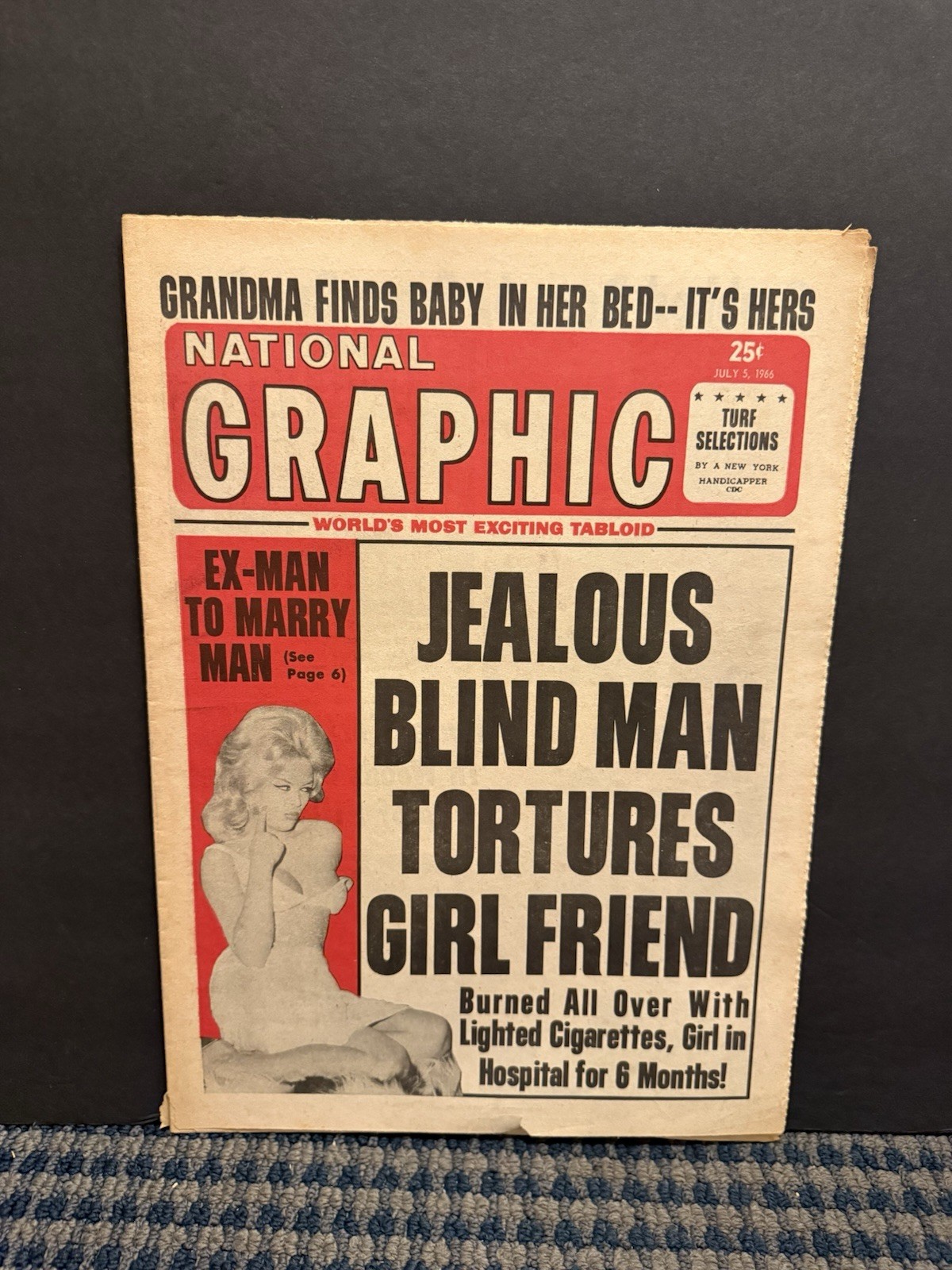 1966 July 5th  National Graphic Newspaper, Ann Margret (VRN10F