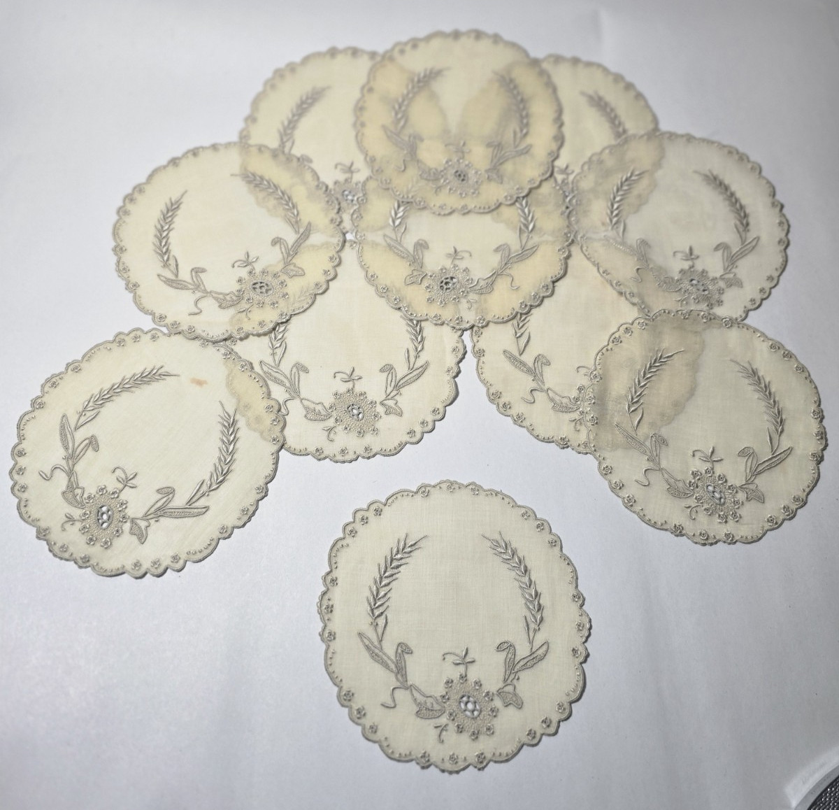 VTG Marghab Linen Wheat Hand Embroidered Scalloped Round Mats Coasters Set 11