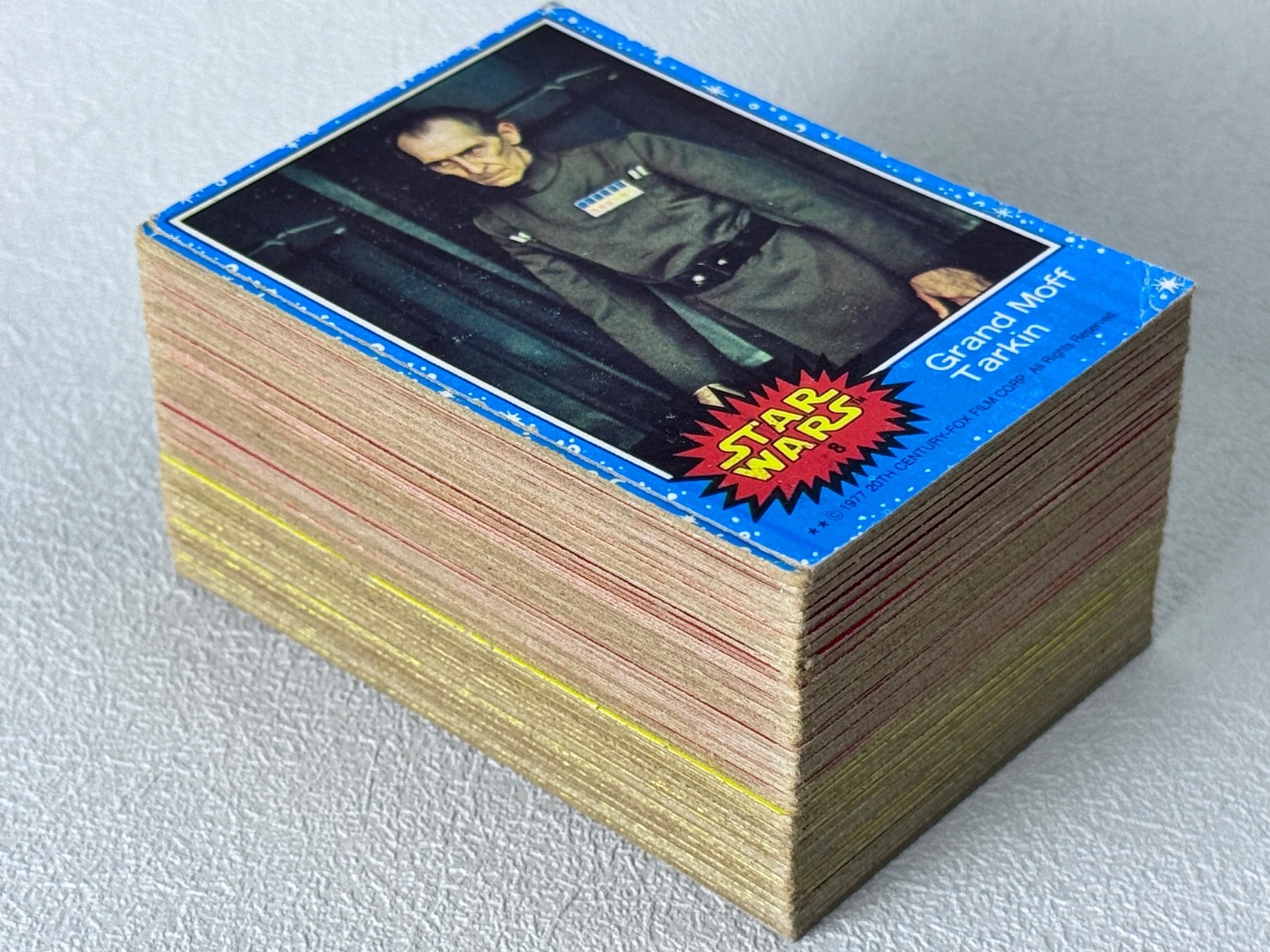 Topps 1977 Star Wars Trading Card Starter Set 102 Cards - Blue Red Yellow Green