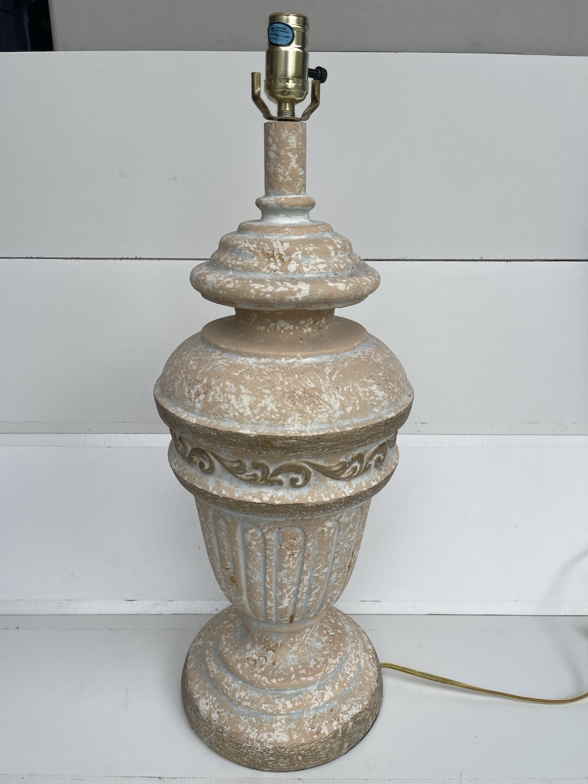 Vtg Anthony California Plaster Table Lamp European Style postmodern Beige USA