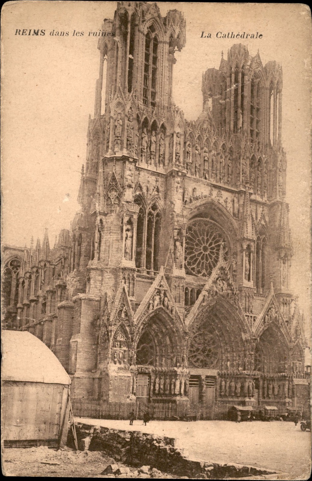 Reims France Cathedral in Ruins WWI Postcard Reims dans les ruines
