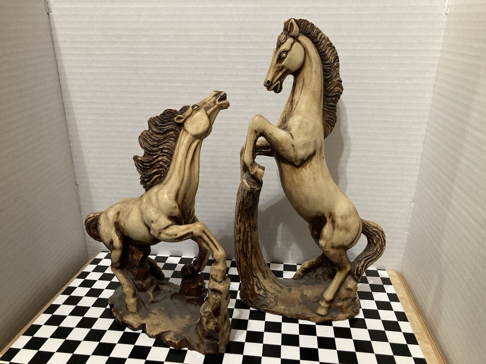 Vtg MCM Italian Resin Carved Cream Toned Horse Figure Set Of 2 Signed “RB”