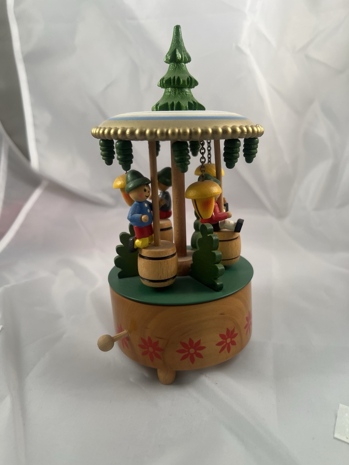 ERZGEBIRGE STEINBACH OKTOBERFEST Wood music Box Germany Twirling Edelweiss 