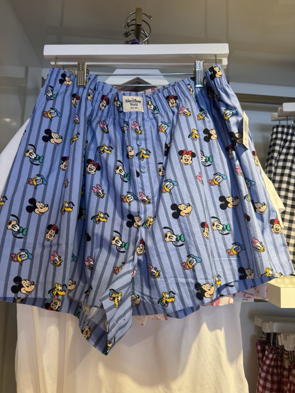 Disney Parks 2026 WDW Mickey & Friends Loungewear Shorts Size Large New