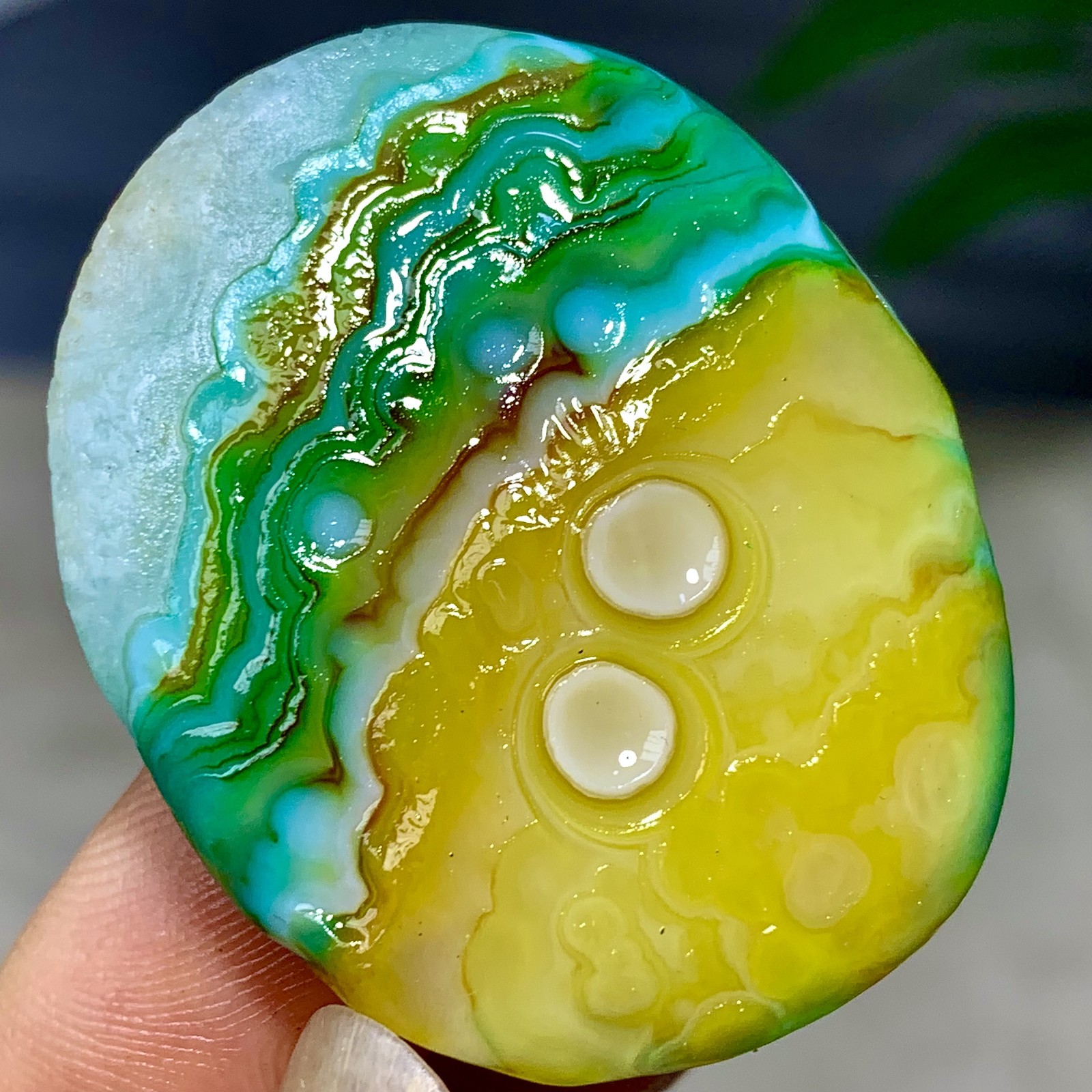 17G Rare Natural Gobi Agate Eye Agate/Crystal PalmStone Madagascar