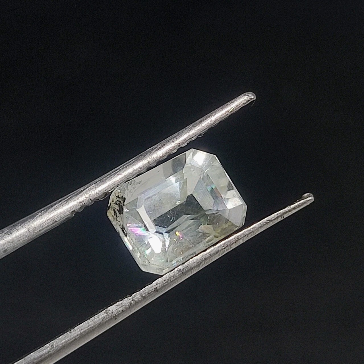 02 ct Exquisite Aquamarine Loose Gemstone With Rainbow Inclusions - Octagon Cut 
