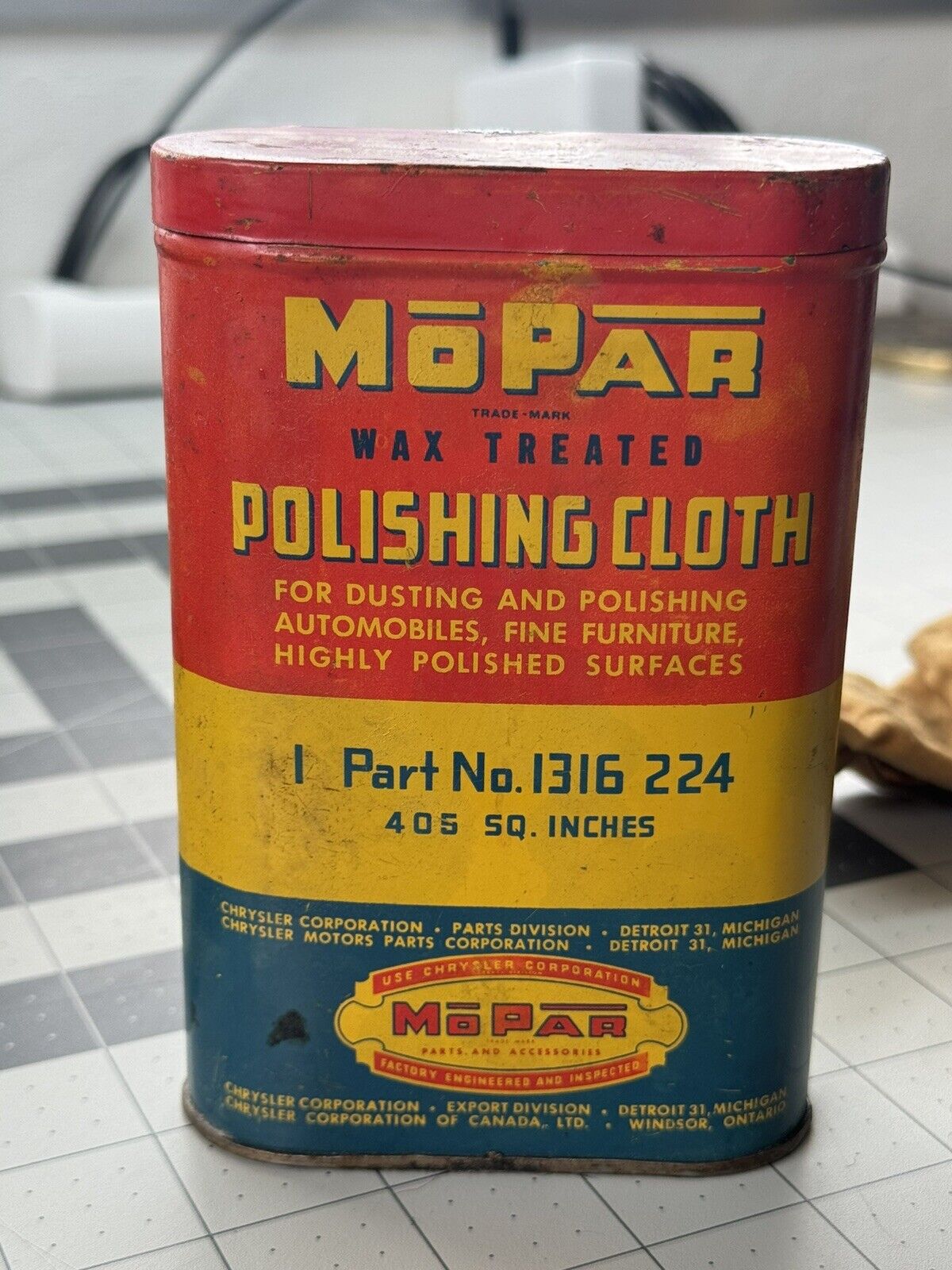 Vtg 1940’s Mopar Polishing Cloth Tin Chrysler Parts Detroit Advertising