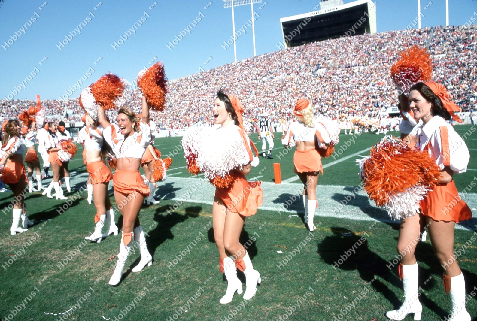 Tampa Bay Buccaneers Cheerleader NFL Football 1977 Original 35mm Photo Slide