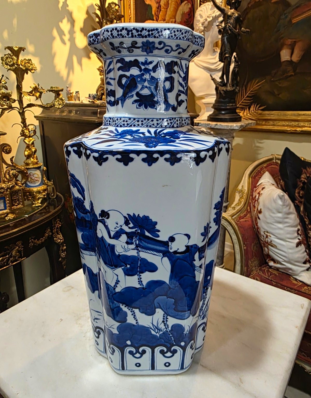 Chinese Blue White Porcelain Vase Hand Painted Figures Kangxi Mark 14\