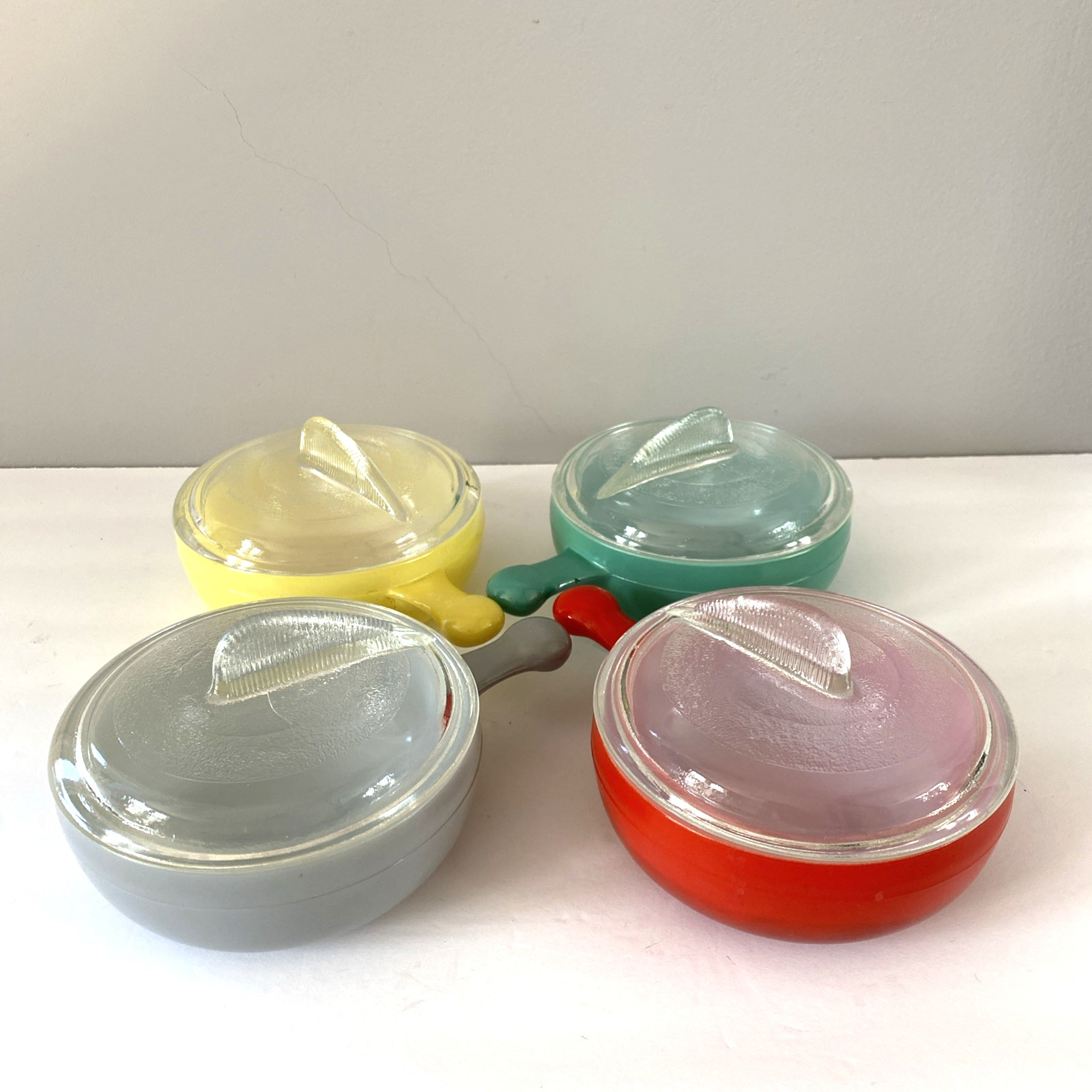 Vintage Glasbake J314 Individual Casserole Dishes Lids Set Of 4 MCM Multi Color