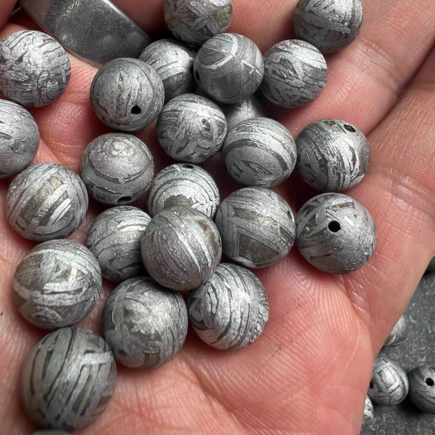 1PCS 100% Natural Aletai Iron Meteorite 8mm bead With Certificate