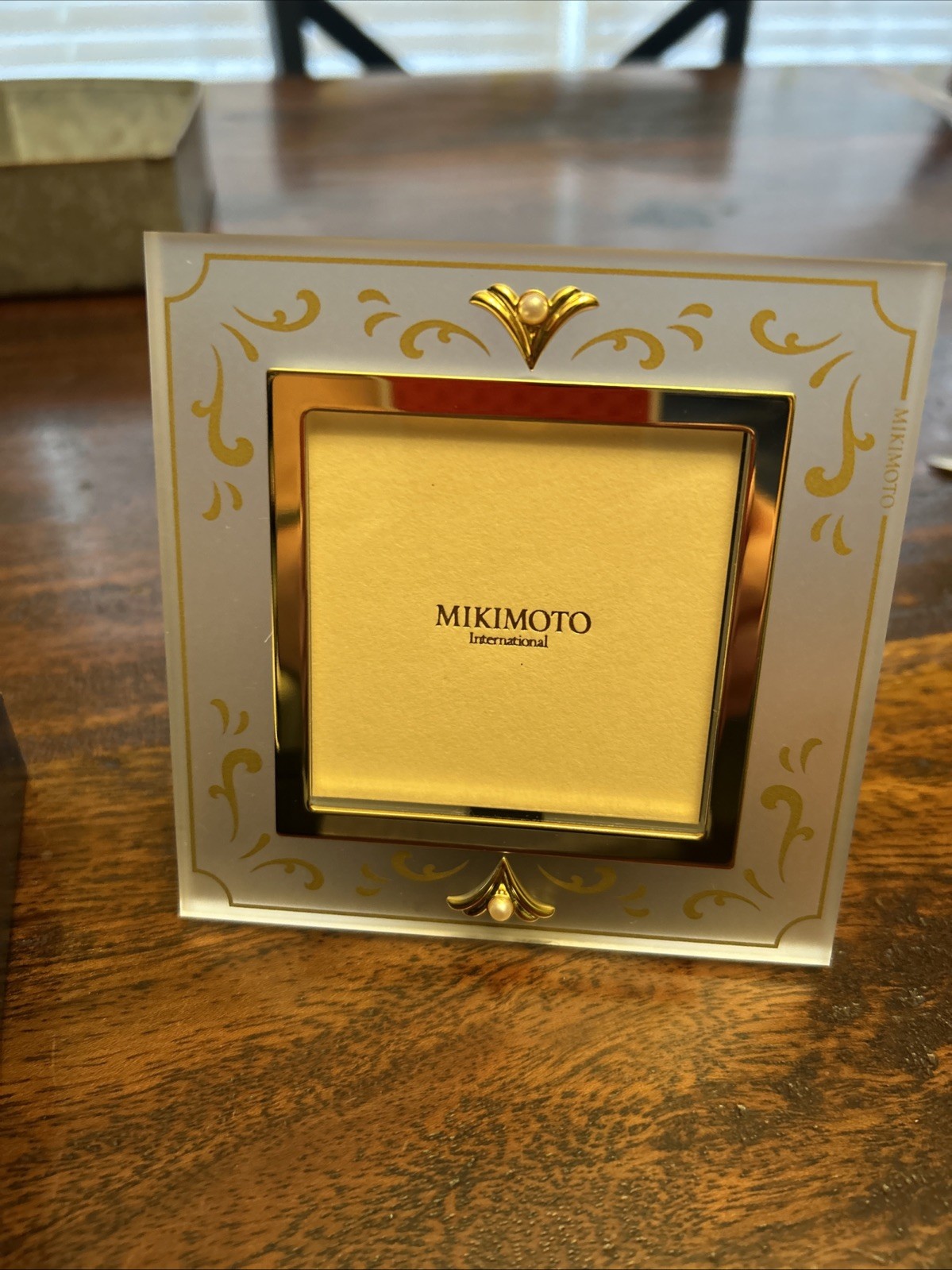 NIB Mikimoto Satin Lucite Gold Trim Photo Frame Two Genuine Akoya Pearls 4