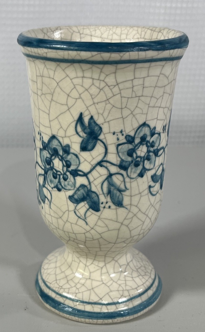 Benlloch España Vintage Blue and White Crazed Glaze Footed Vase Studio Art Benlloch España Vintage Blue and White Crazed Glaze Footed Vase Studio Art