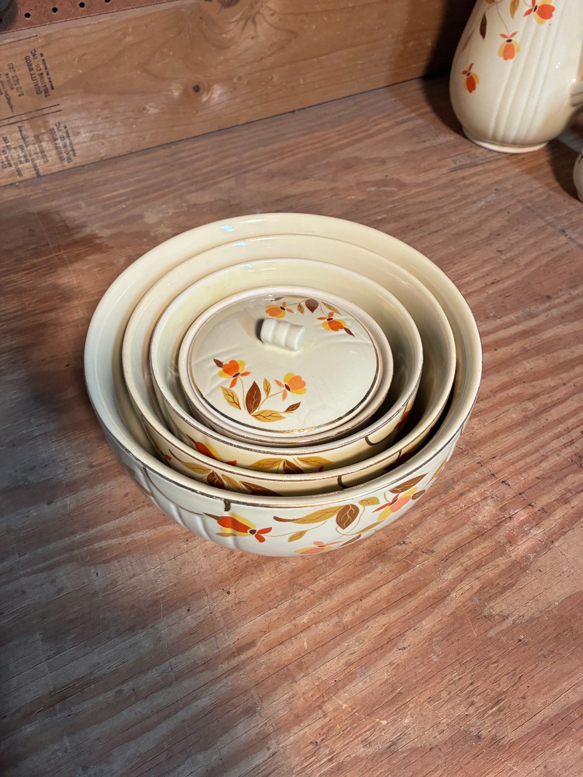 Vintage Hall\'s Superior Jewel Tea Autumn Leaf 4pc Nesting Bowl Set Excellent