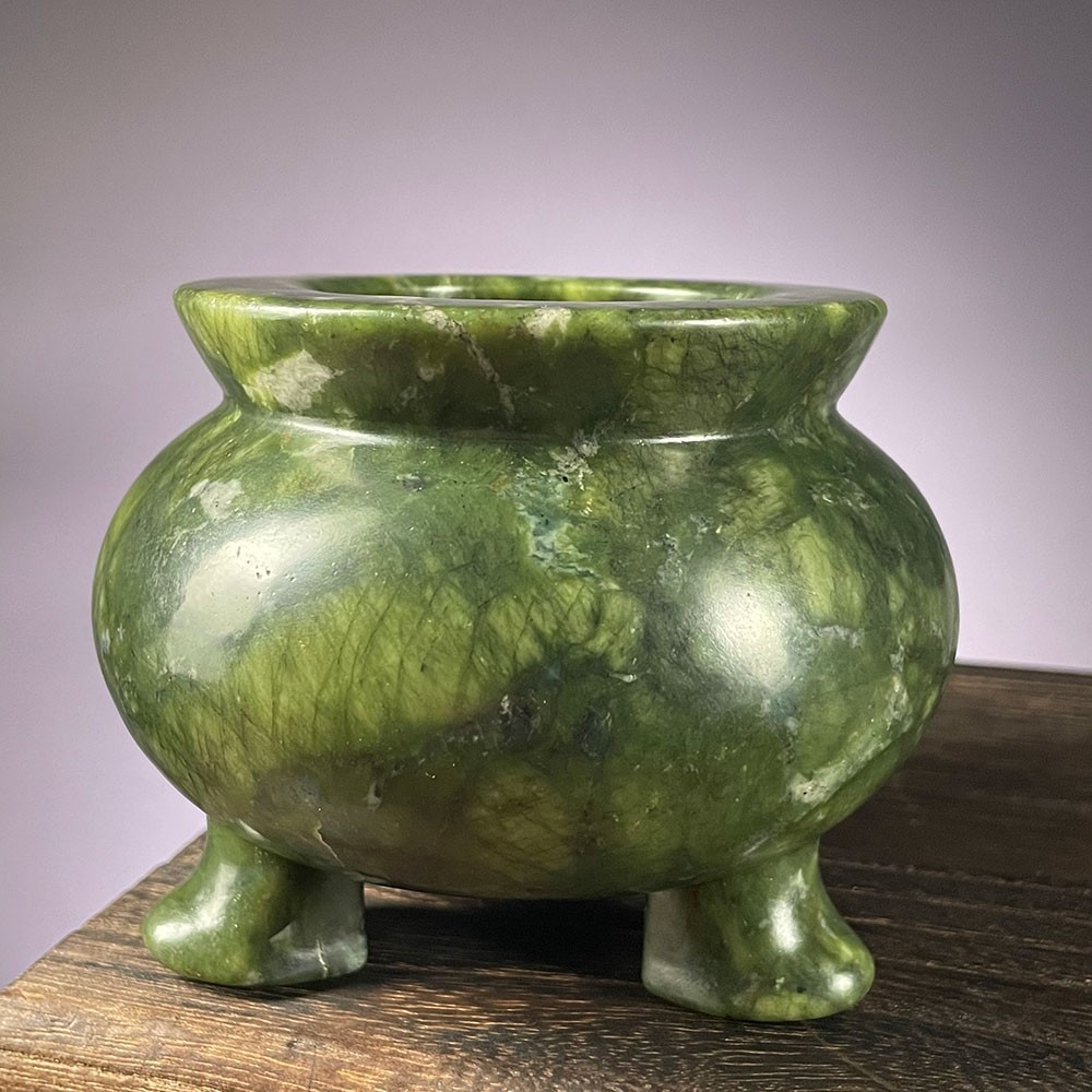 Large 1.1kg Green Serpentine Cauldron | Crystal Offering Bowl for Altar & Witchy