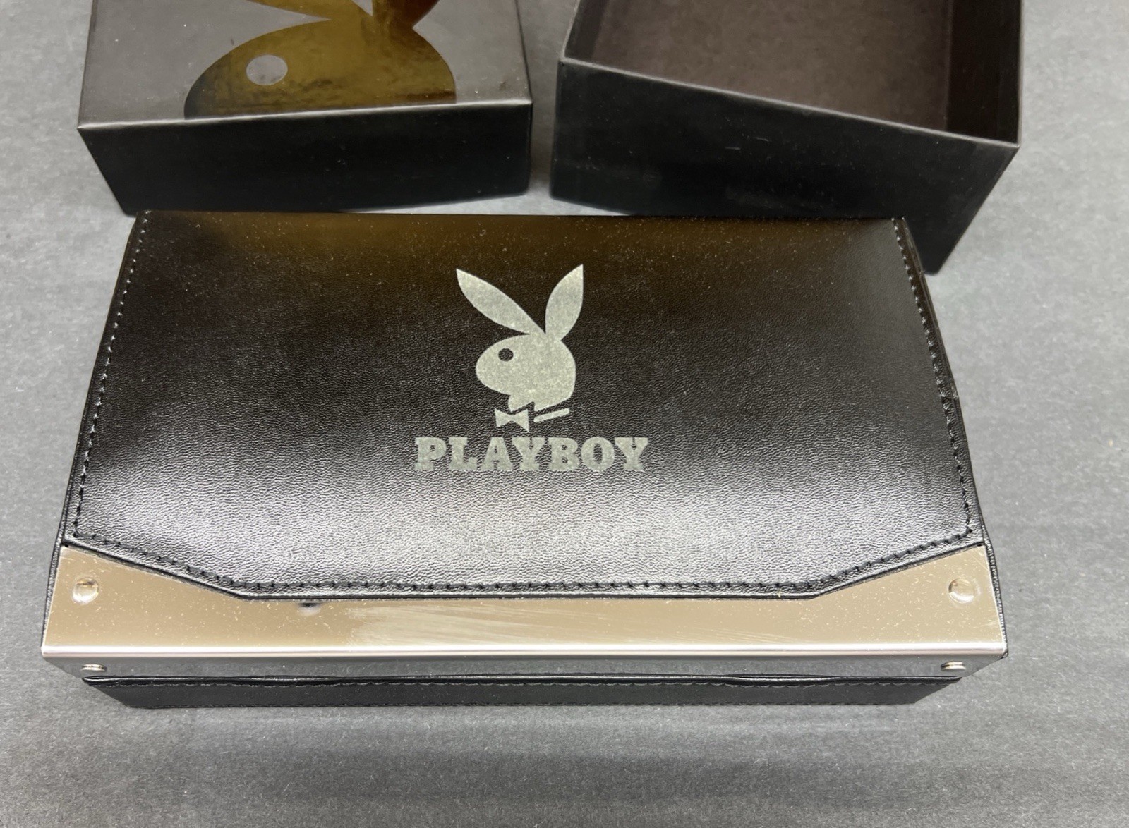Playboy Cigar Box Humidor Black Leather Genuine Cedar. Cutter Included.     NOS￼
