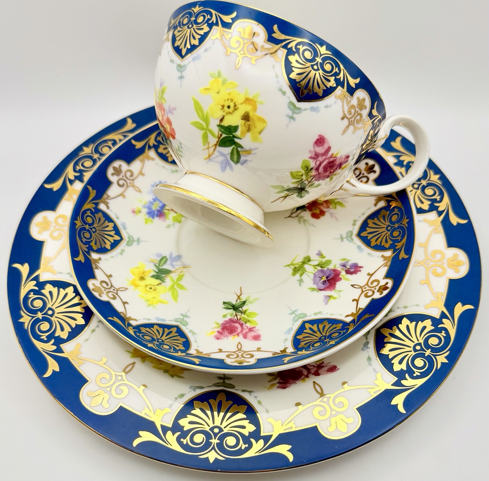 Biltmore The Vanderbilt Service Cup Saucer & Plate Trio Teacup Serves Style 1888