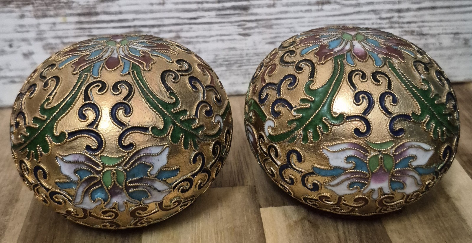 Vintage Chinese Cloisonne Flat Bottom Paperweight Set Desk Decor Floral