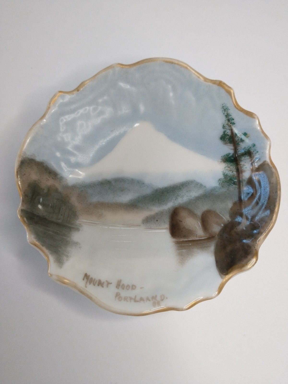 Vintage Mount Hood Portland Oregon Small Scalloped Edge Souvenir Dish
