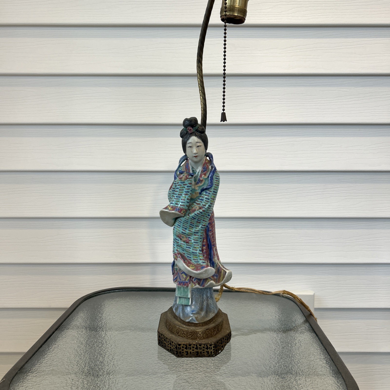Vintage Chinese Porcelain Female Figure Lamp