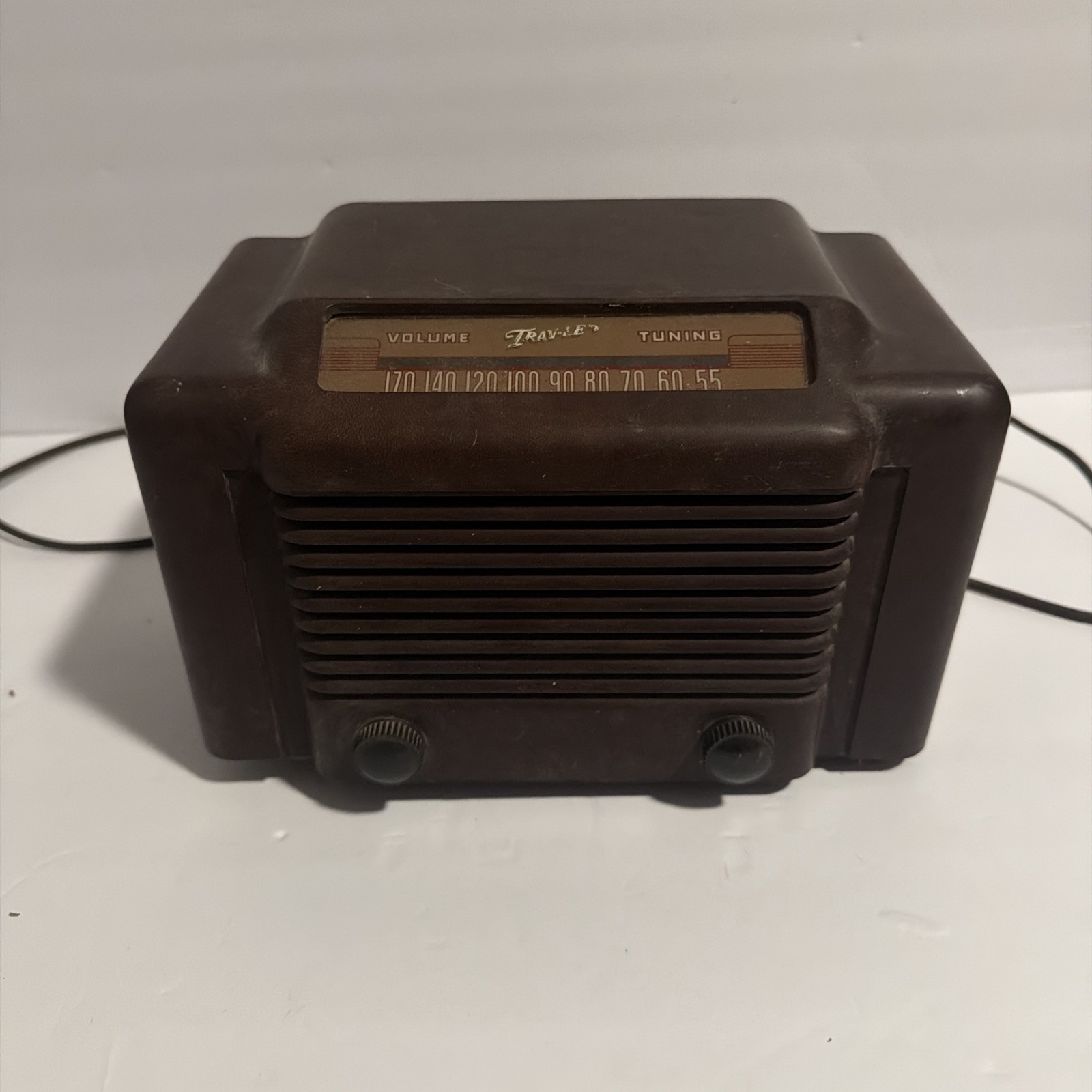 VINTAGE TRAV-LER AM TUBE RADIO BROWN BAKELITE PART ONLY 