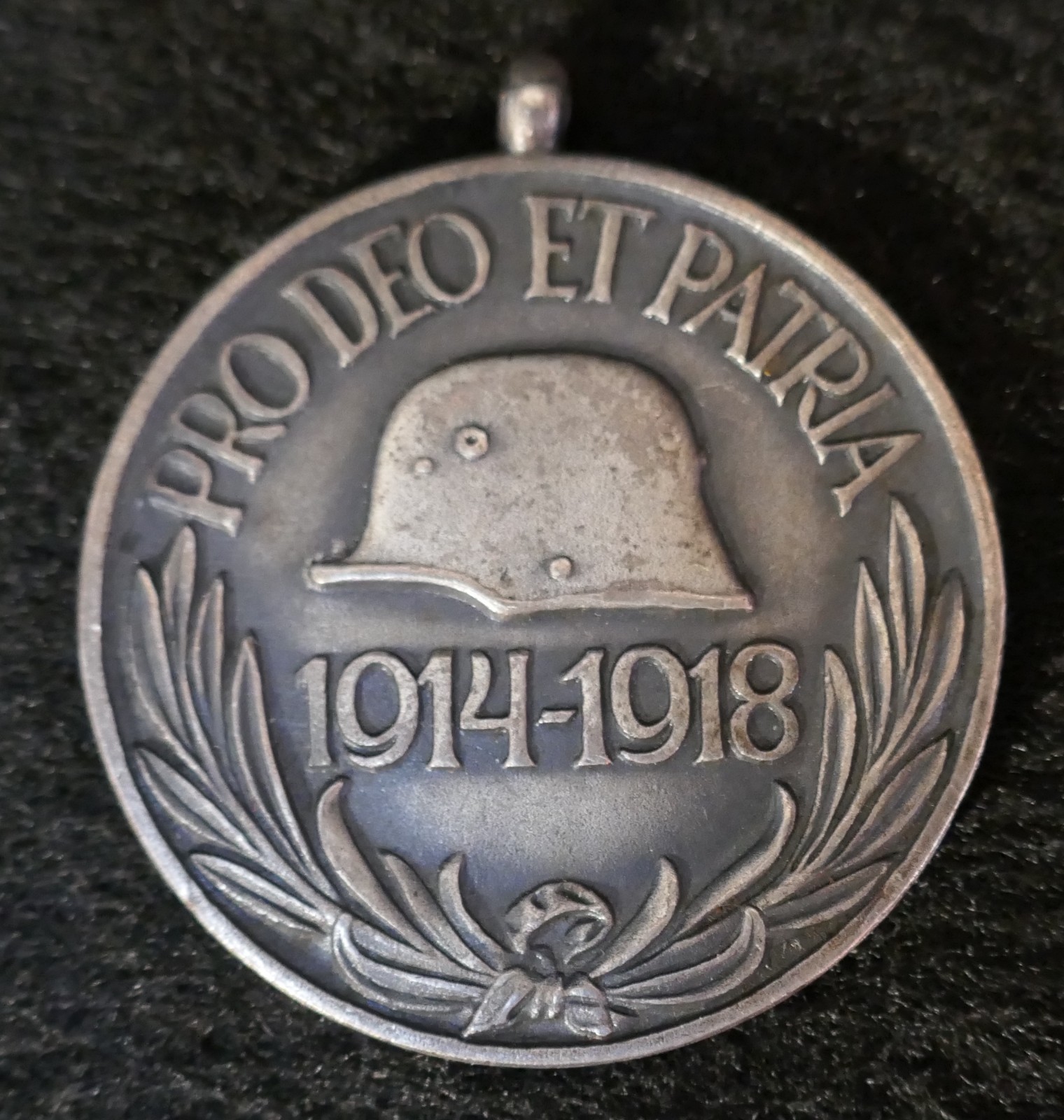 Original WWI Hungarian Comm Medal Award PRO DEO ET PATRIA 1914-1918 Horthy