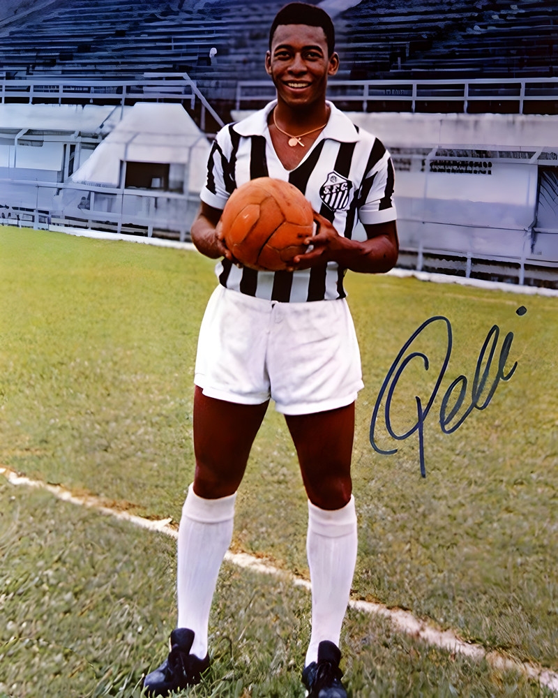 PELE SIGNED REPRINT BRAZILIAN SOCCER PLAYER AUTOGRAPH 8\