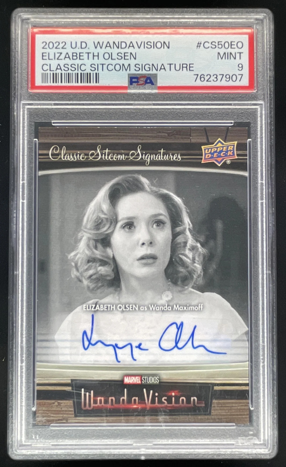 2022 UD Marvel Wandavision 1950s Classic Sitcom Elizabeth Olsen Auto PSA 9