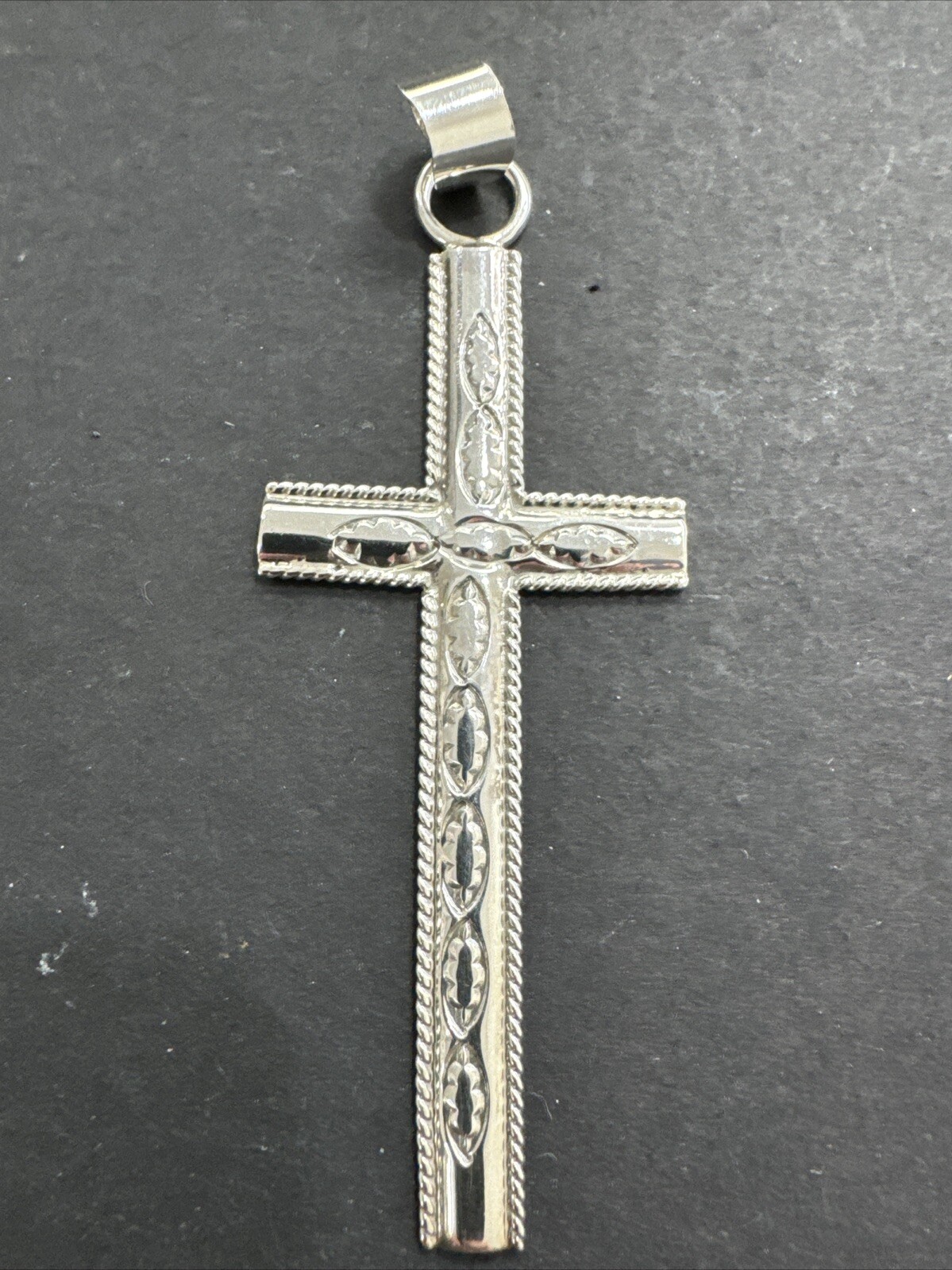 Large Sterling Silver Cross 3 1/2 Inch 11.1 Grams 