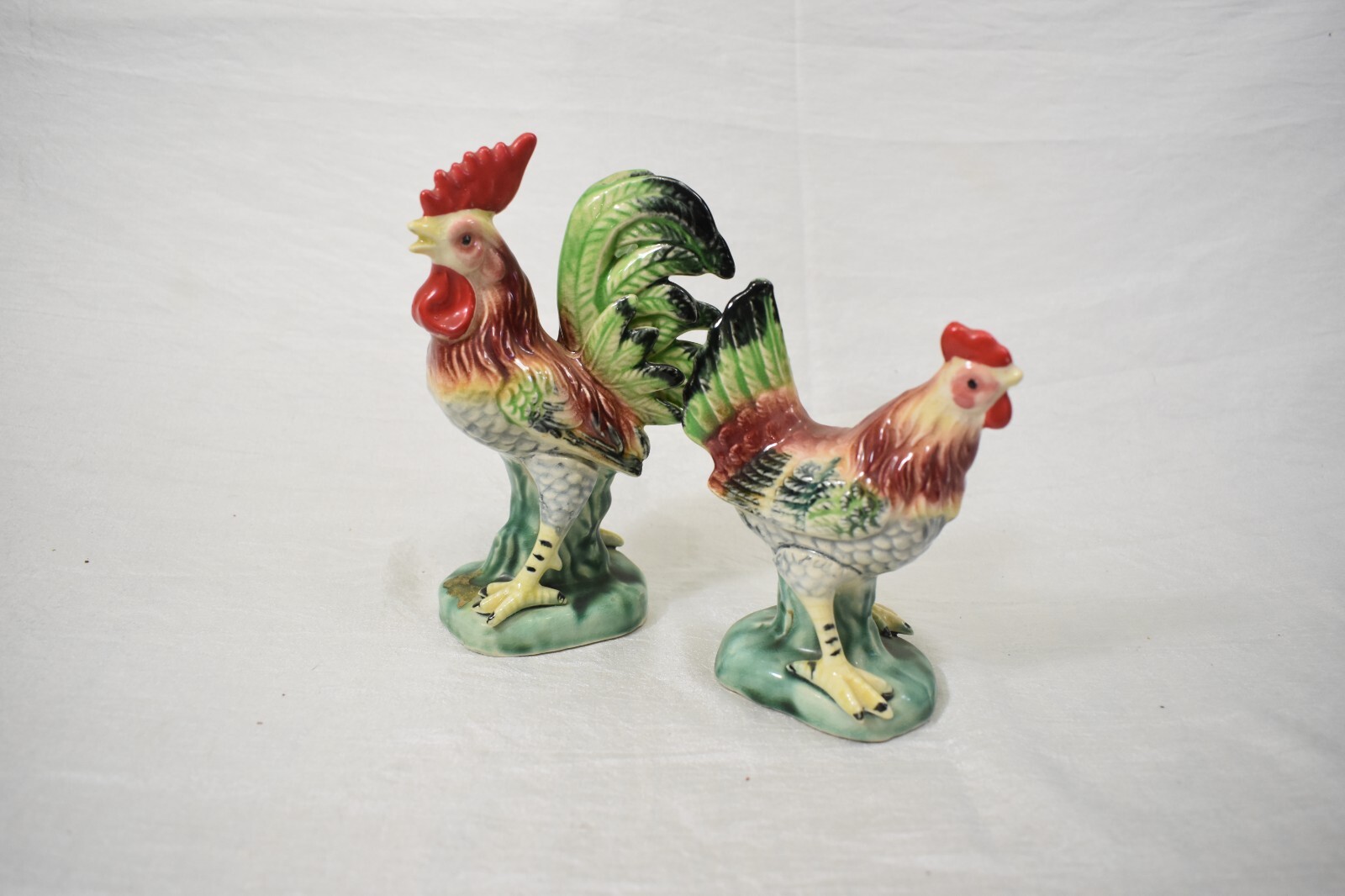 Farmhouse Ceramic Rooster and Hen Set of 2 Figurines Vintage Décor
