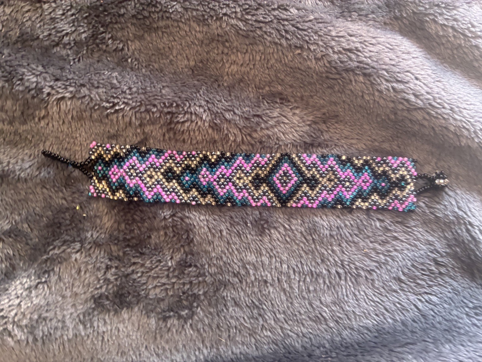 Vintage Hand Made Navajo Style Seed Glass Bead Bracelet Native American Rare Vintage Hand Made Navajo Style Seed Glass Bead Bracelet Native American Rare