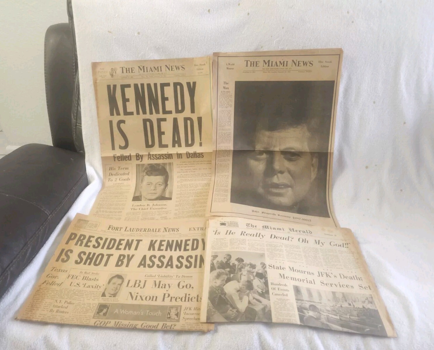 (4) 1963 JFK Kennedy Dead Newspaper Lot