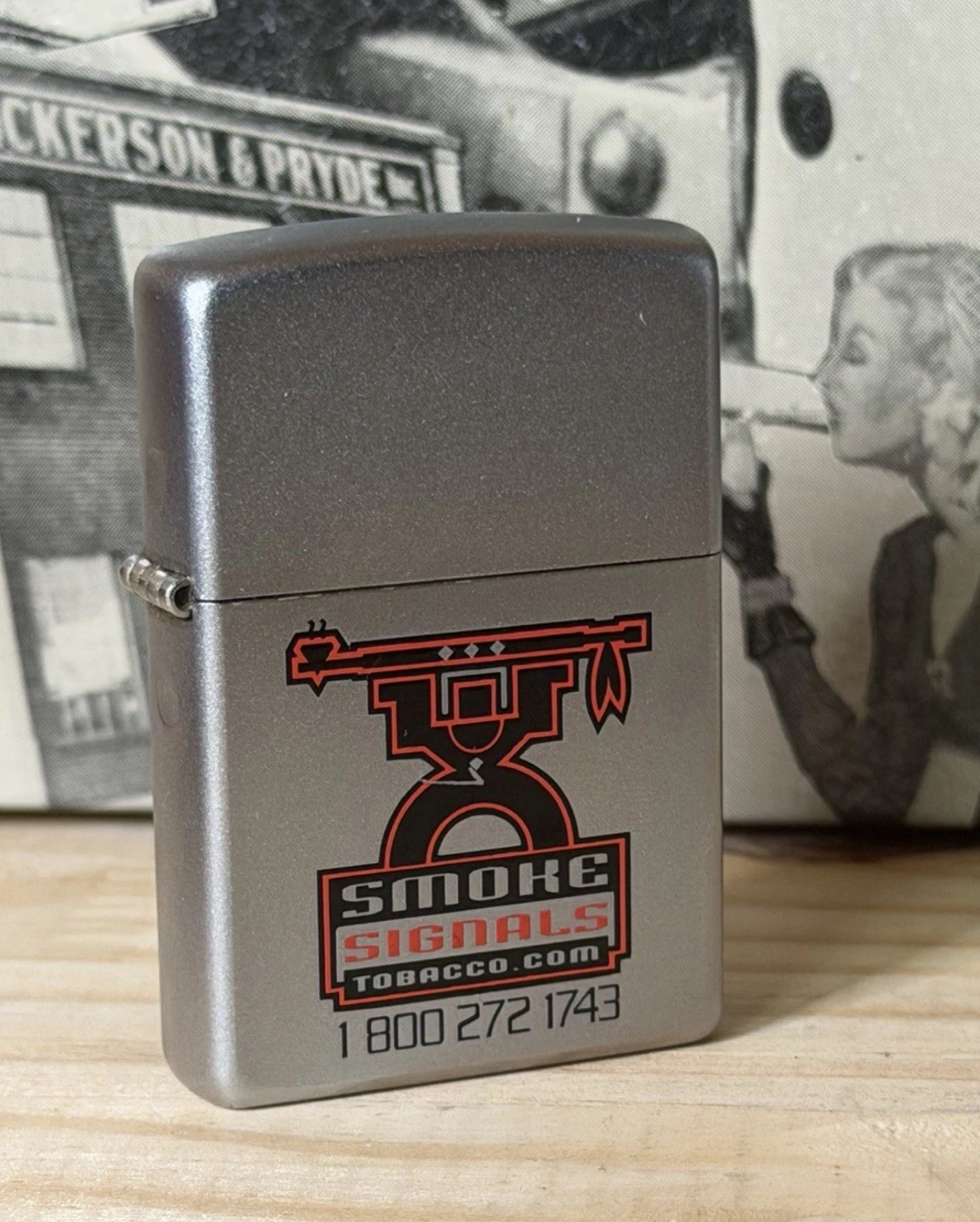 Zippo 2004 Smoke Signals Tobacco - brushed chrome - NEW Unfired