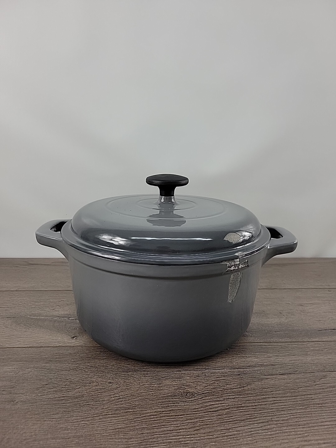 Tramontina Enameled 6.5 Quart Gray Cast Iron Dutch Oven | New With Defects