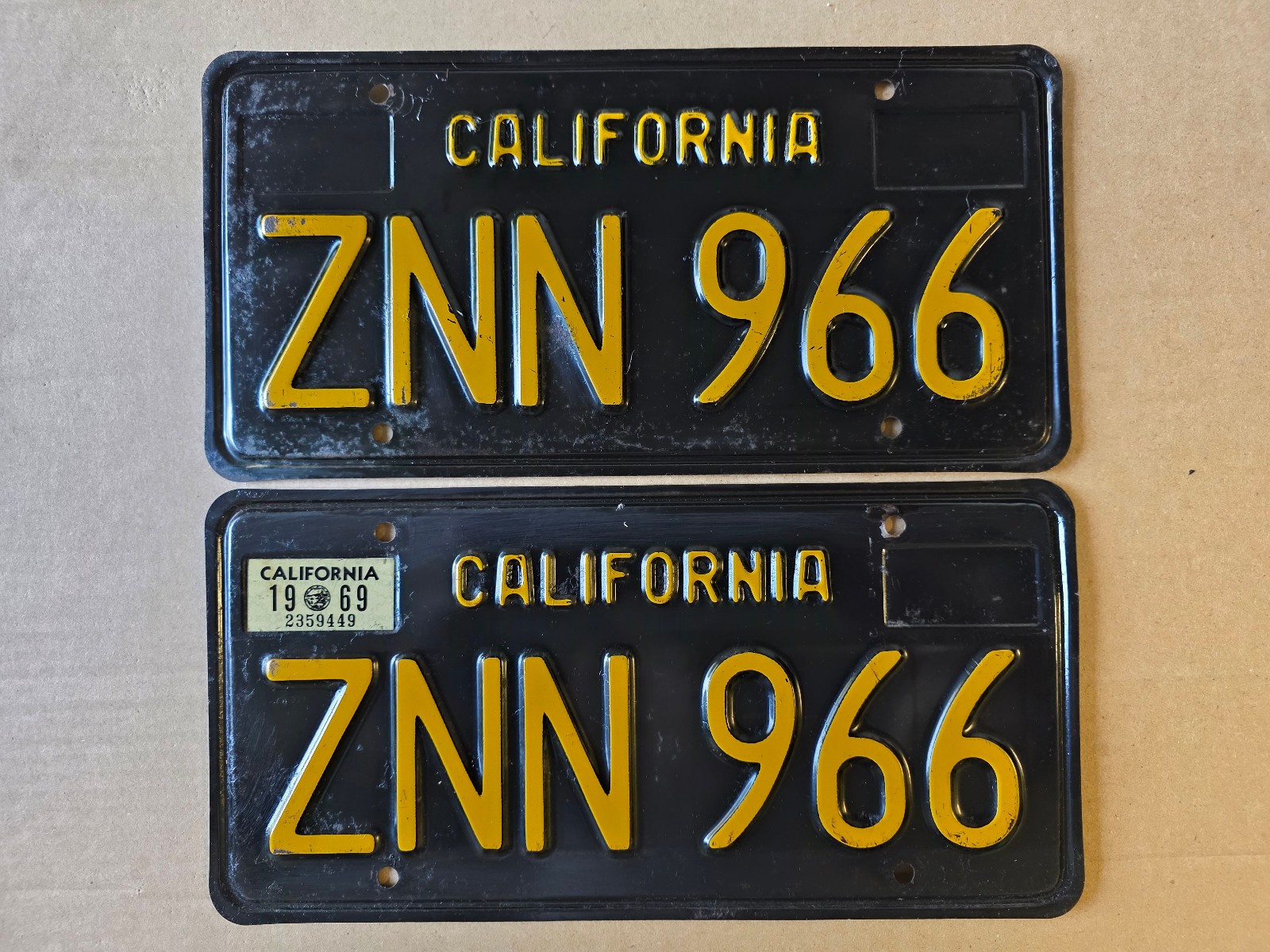 Original YOM California Black Yellow License Plate Pair – Matching Set – ZNN 966