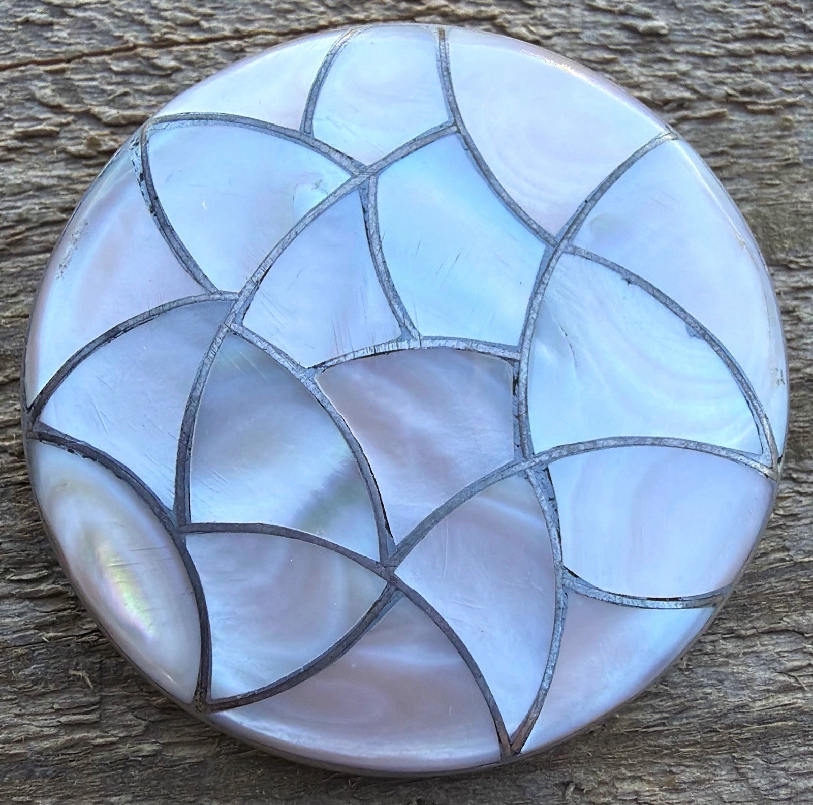 1-7/8” GORGEOUS Vintage 1970s Zuni Sterling Silver MOP Fish Scale Brooch — 27g
