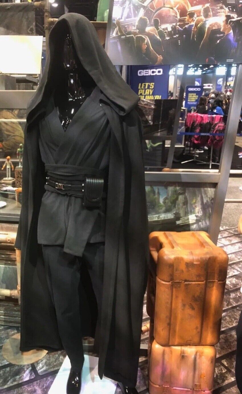 NEW Star Wars Sith Black Robe Adult Small/Medium Galaxy’s Edge Costume Disney