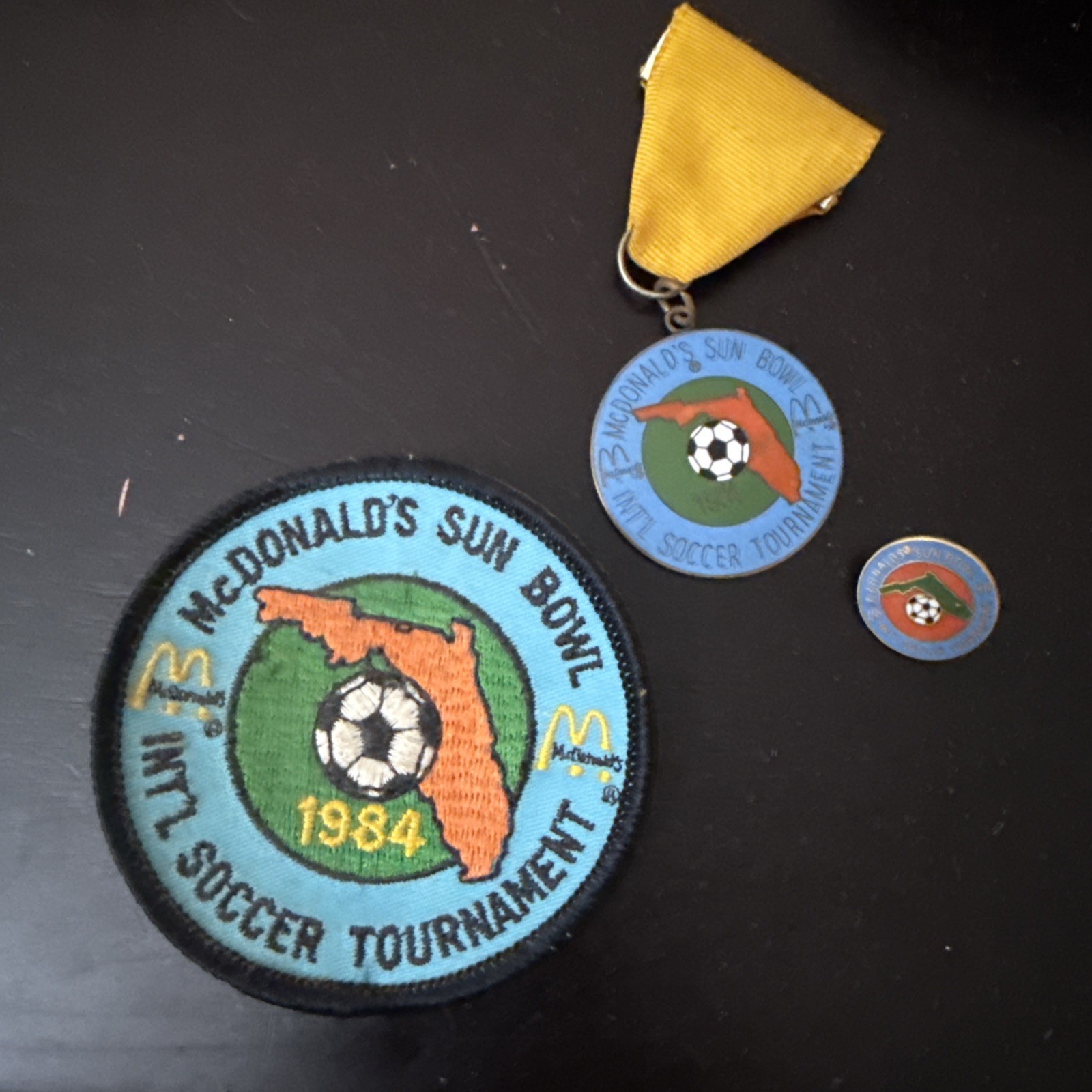 1984 Vintage Soccer Team Club Patch McDonald's Sun Bowl Tampa Florida Pin Medal