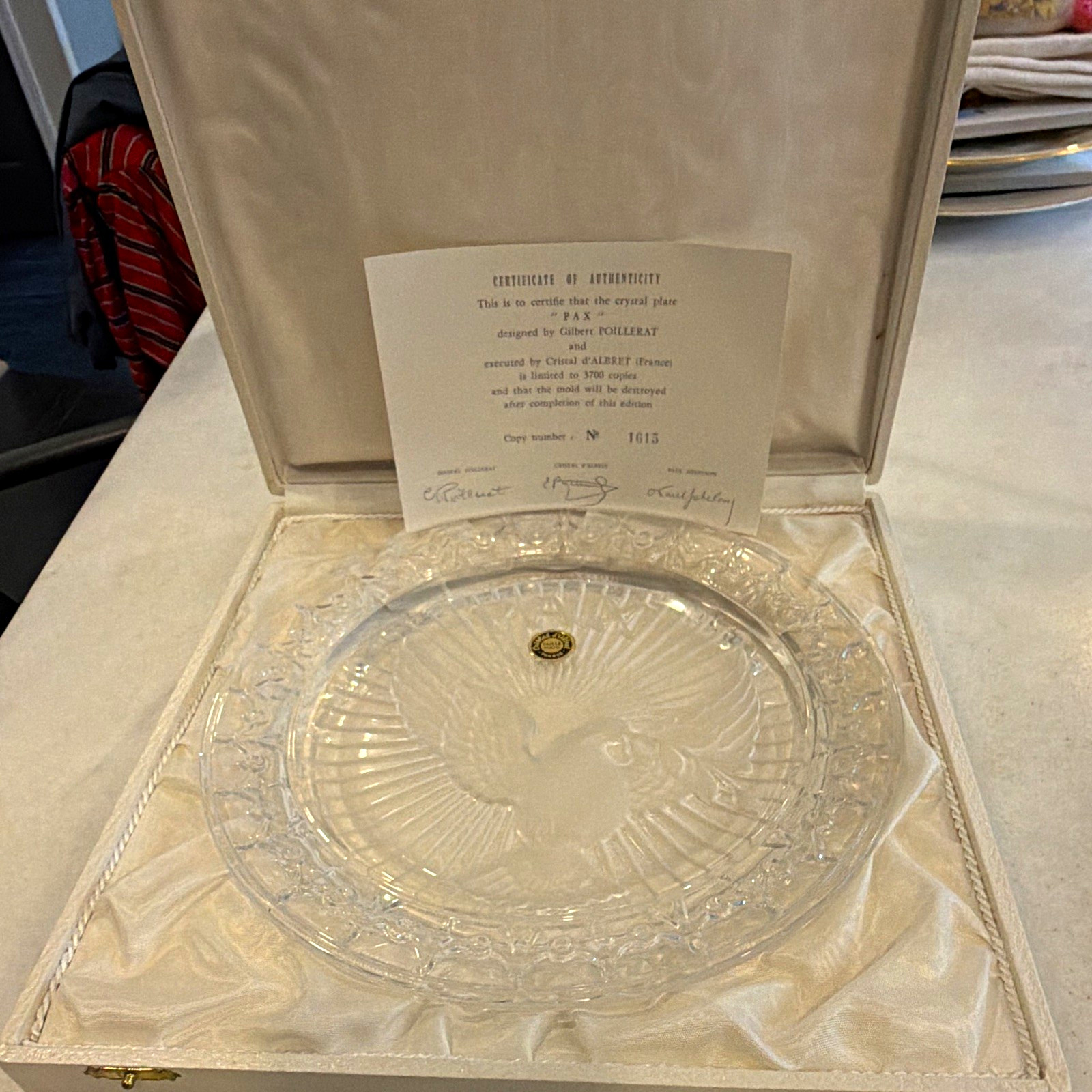 Cristal d\'Arques Pax Clear Crystal Collector Plate Dove 11 in COA #1615