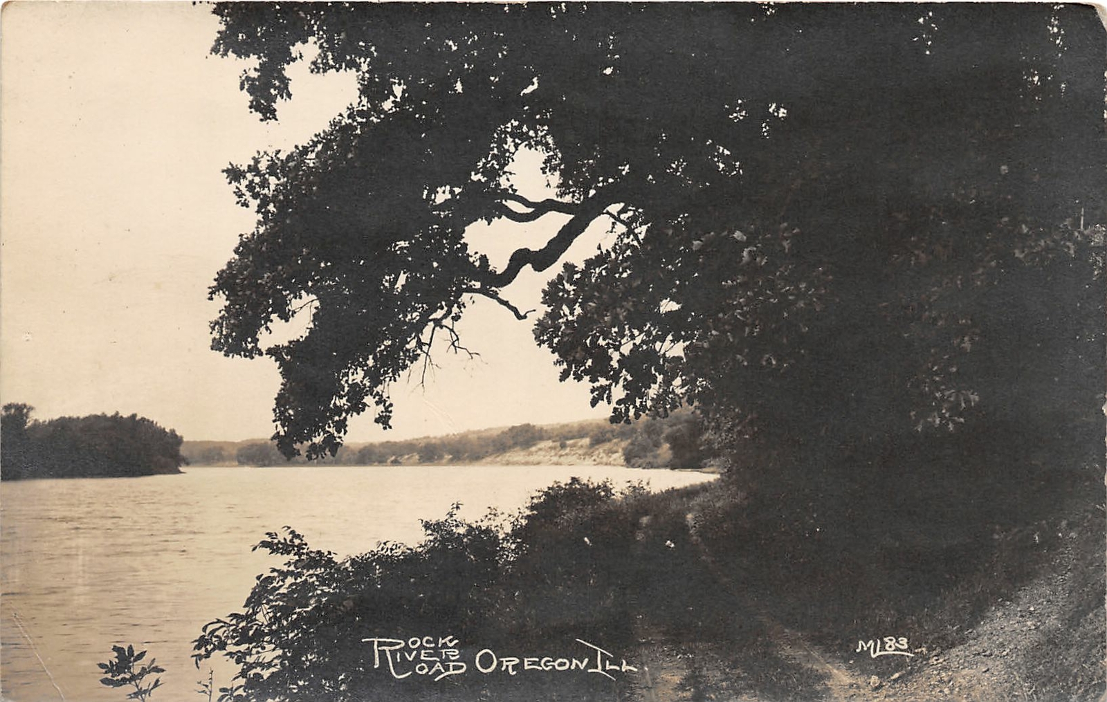 G20/ Oregon Illinois RPPC Postcard Rock River c1920s Gravel Road 4