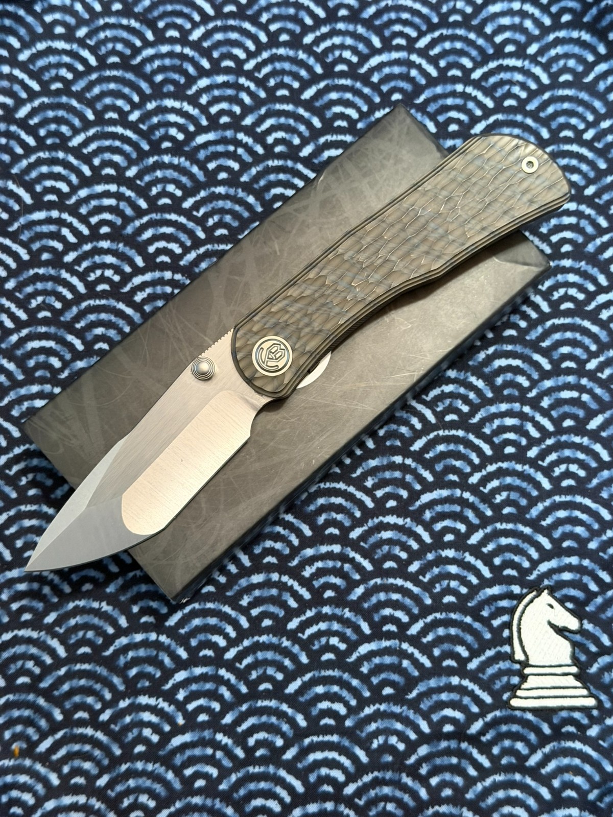 Kubey KB Knives Folklore Jigged Titanium Framelock Knife, M390 Blade