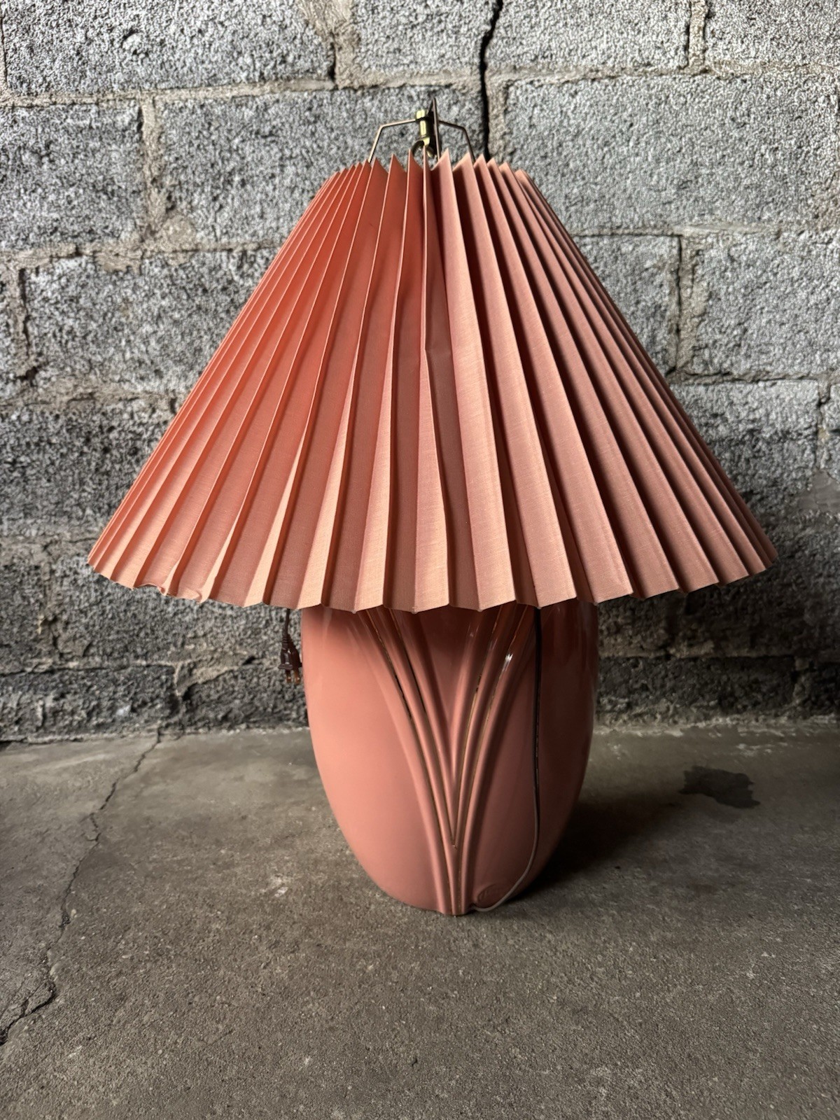 Pair Vintage 1980s Harris Lamps Pink Ceramic Table Lamp Art Deco PostmodernShade