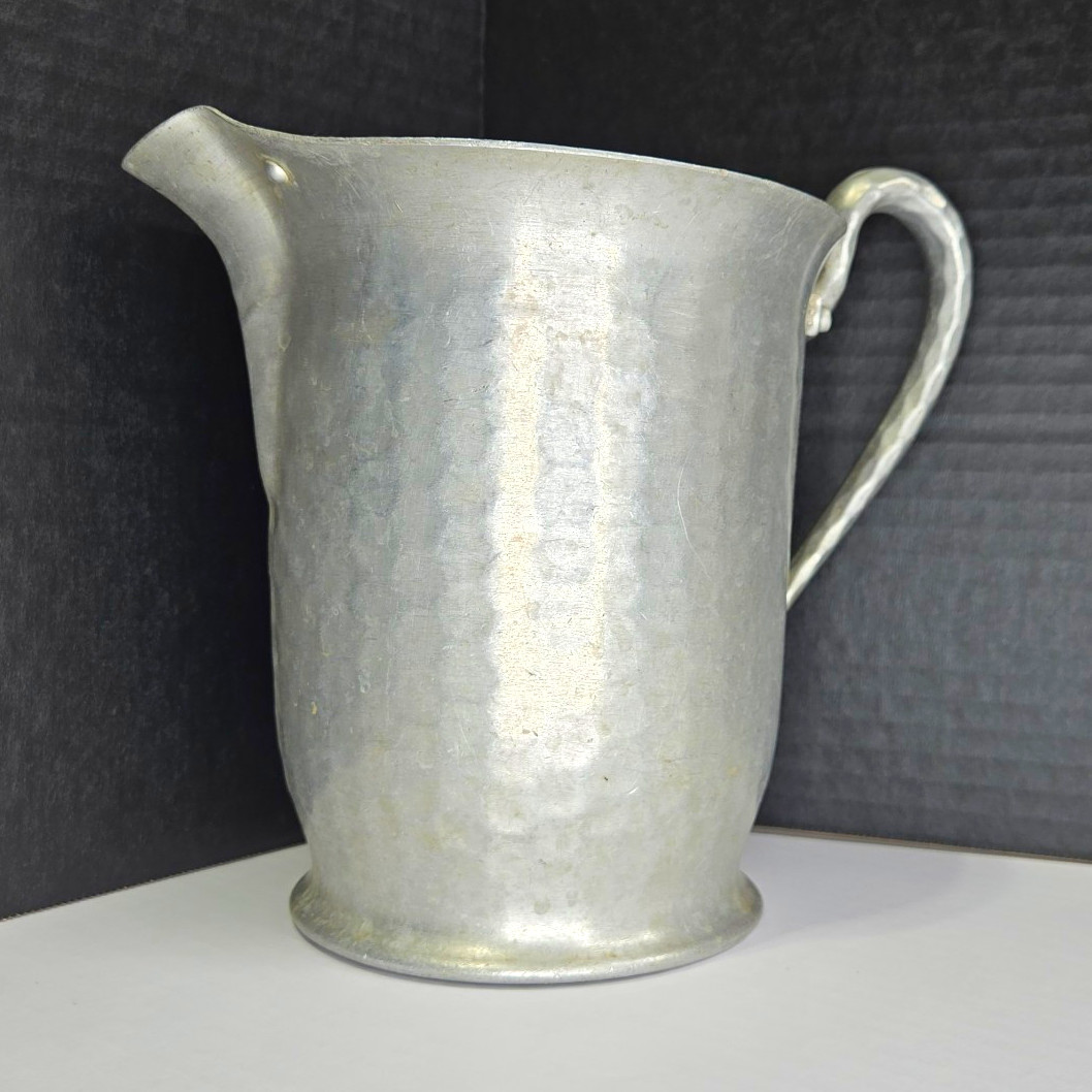 Everlast Hammered Aluminum Pitcher Jug