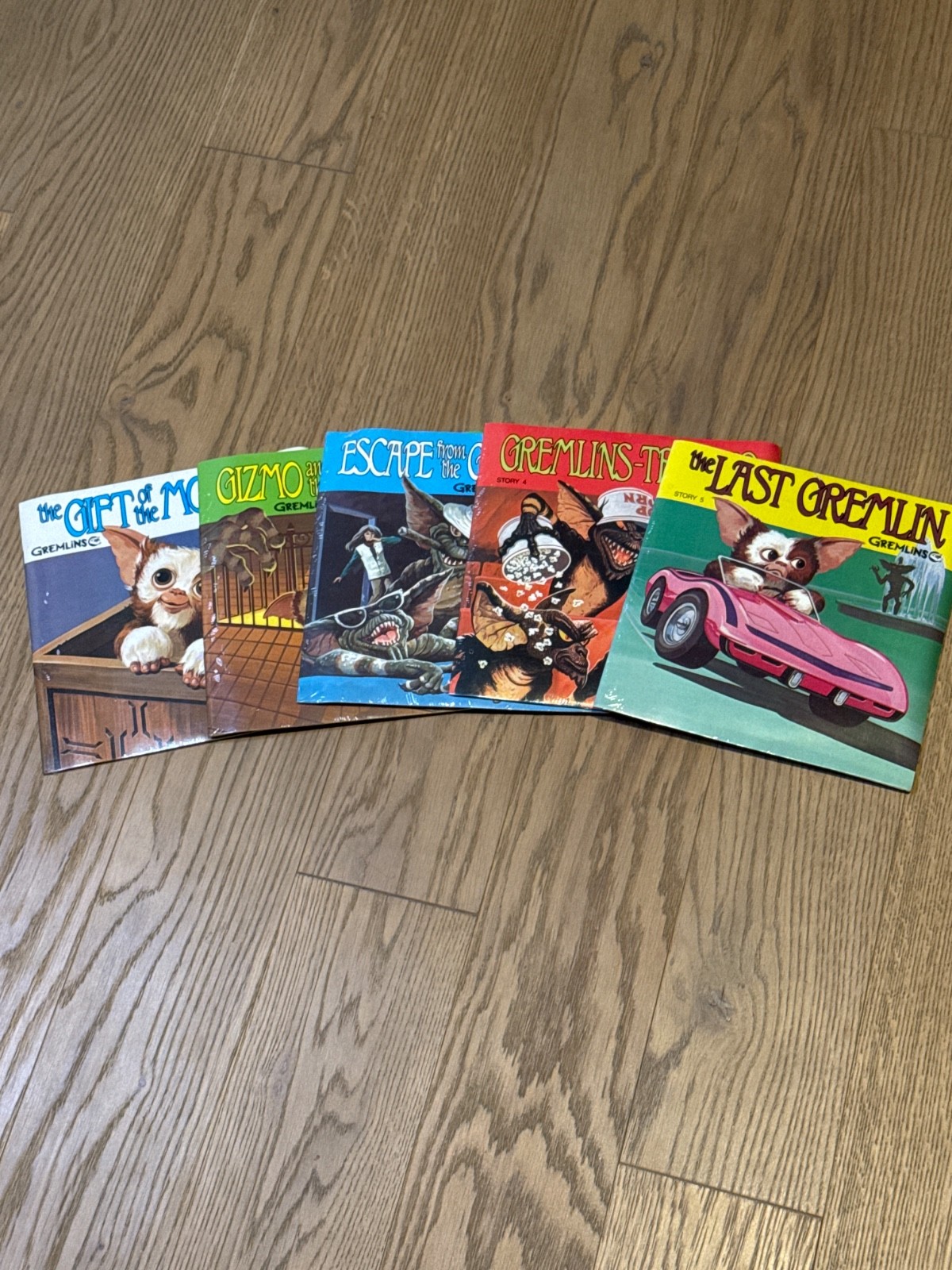 Gremlins Adventure Gift of Mogwai Escape Record Book Gizmo Chapters 1 2 3 4 5 