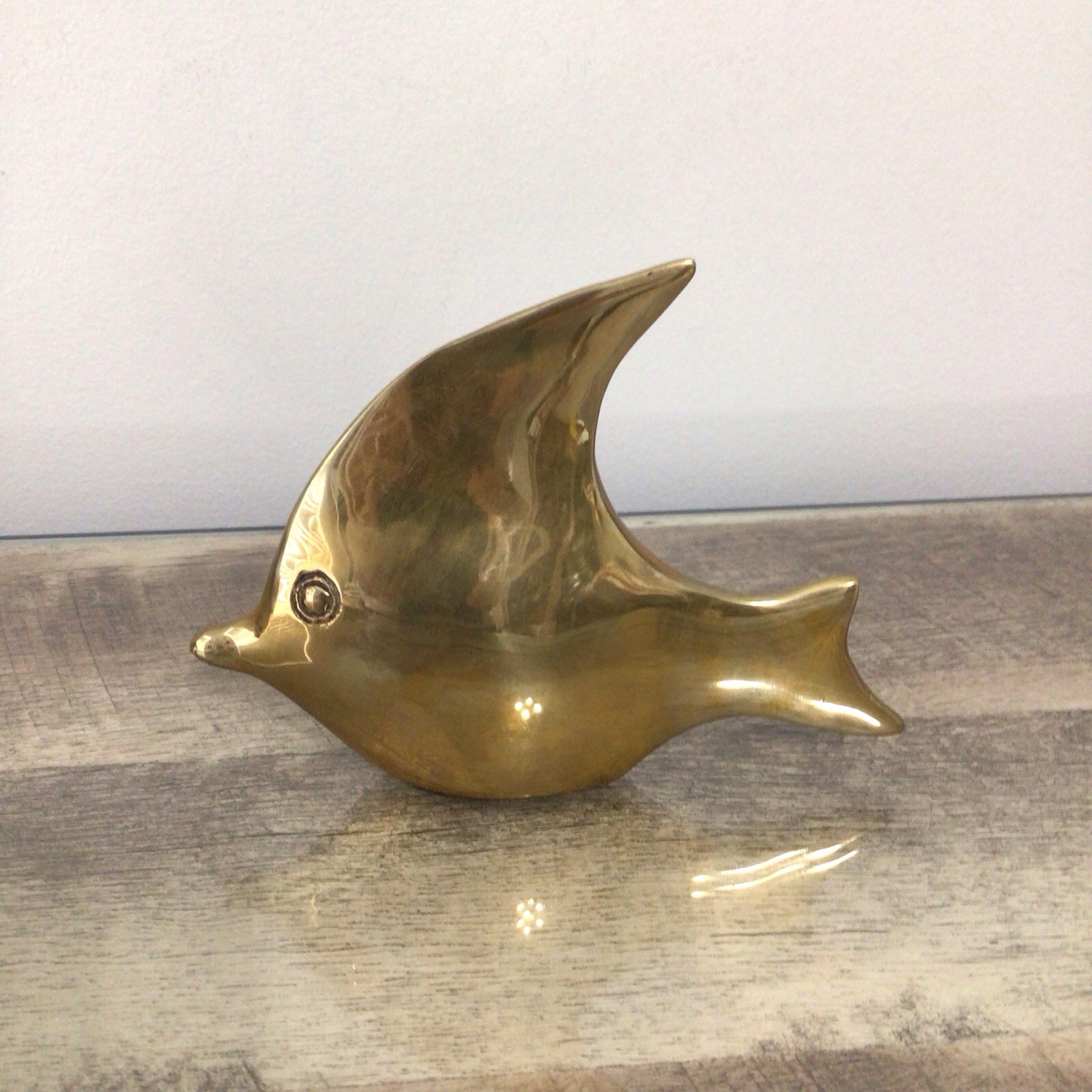 Vintage Brass Fish Figurine MCM Mid Century Modern Angelfish Sculpture Decor 7\