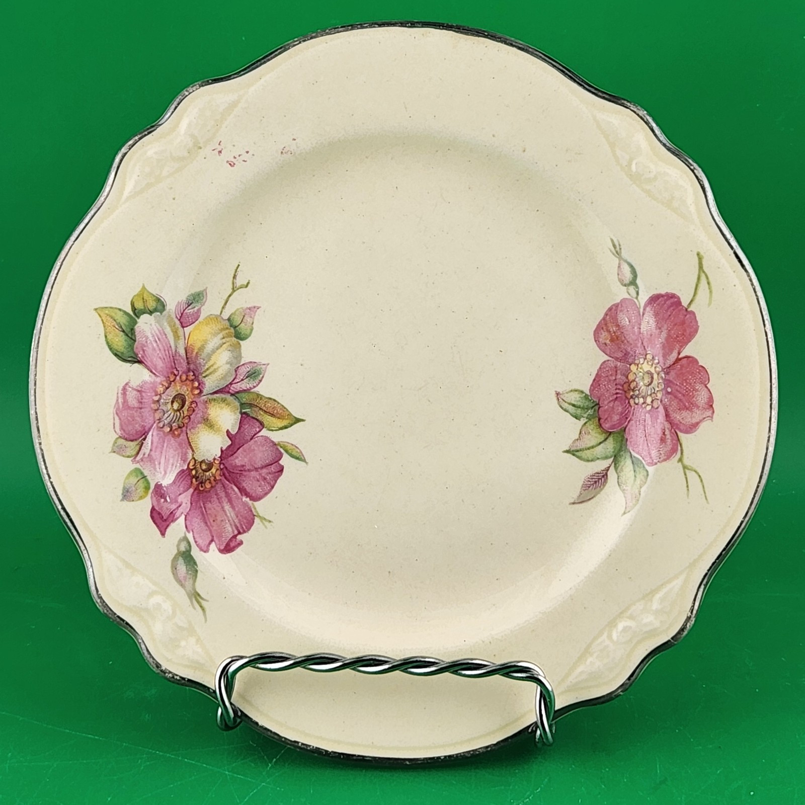 Vintage Collectable Homer Laughlin Style 6.5\
