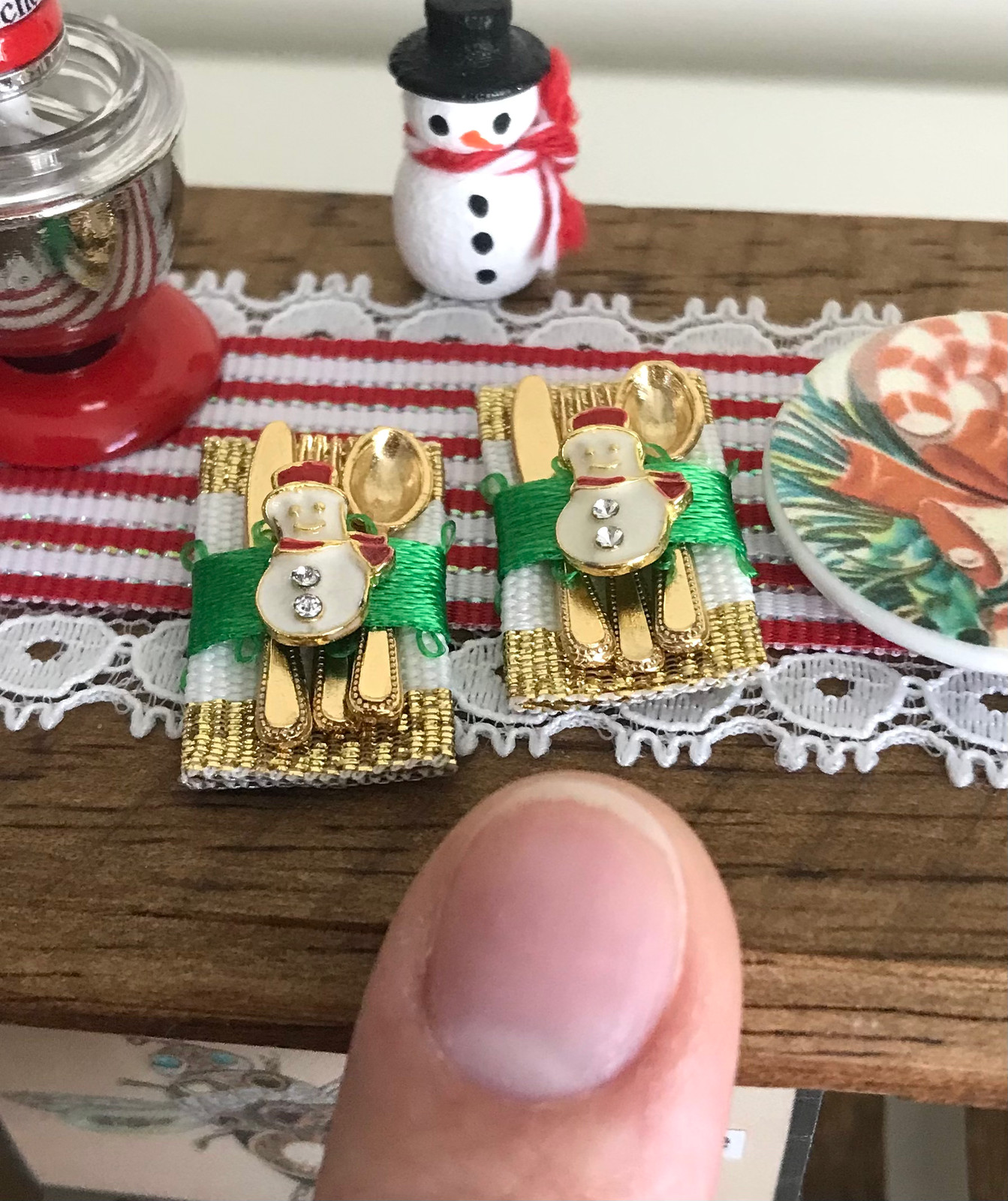 Christmas Snowman Mini Dollhouse, Set of 2 Holiday Napkins & Gold Flatware