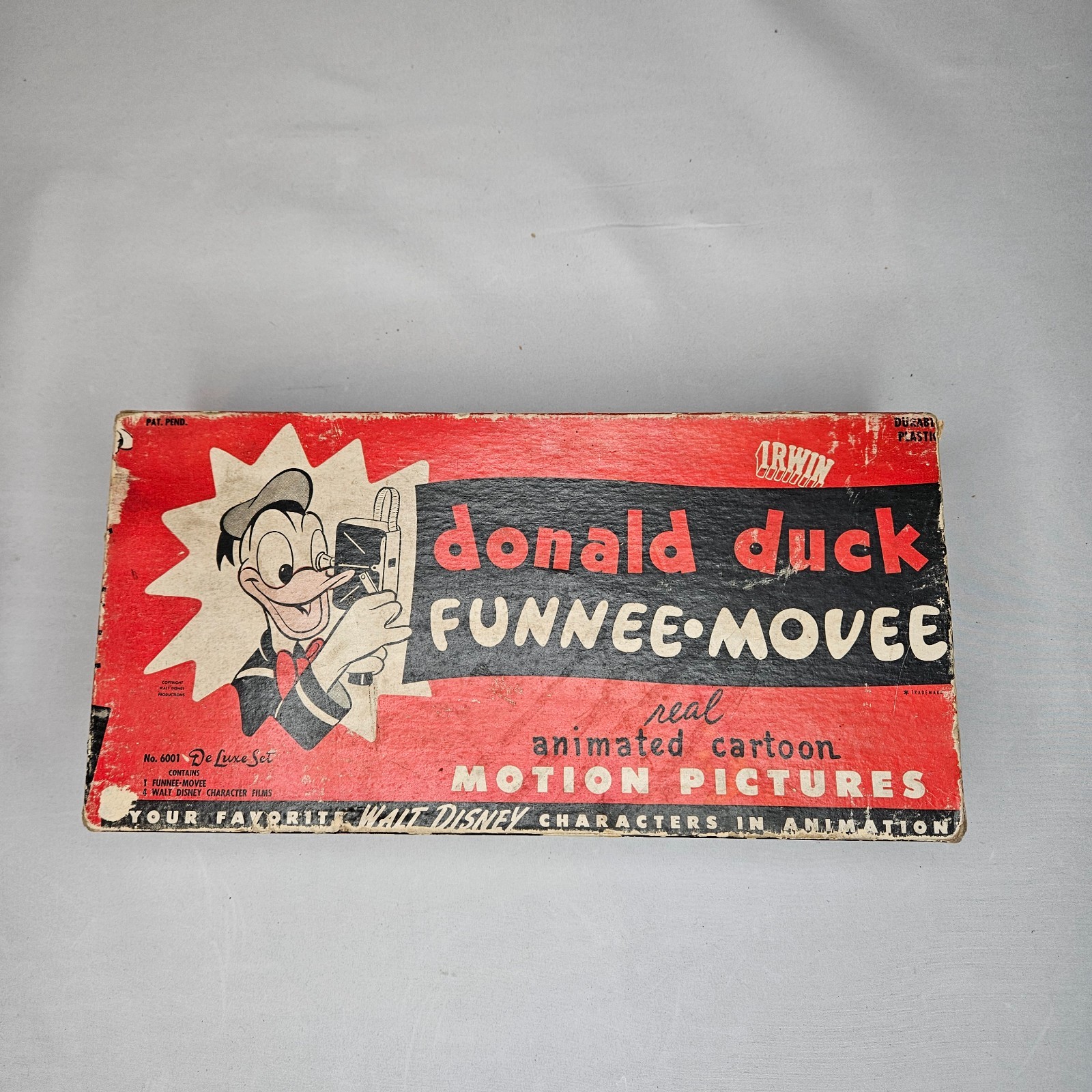 Vintage Irwin Donald Duck Funnee-Movee Deluxe Set No.6001 w/ Box & Films