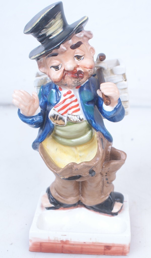 Vintage Shields Fifth Avenue Ceramic Hobo Clown Valet Figurine Caddy 