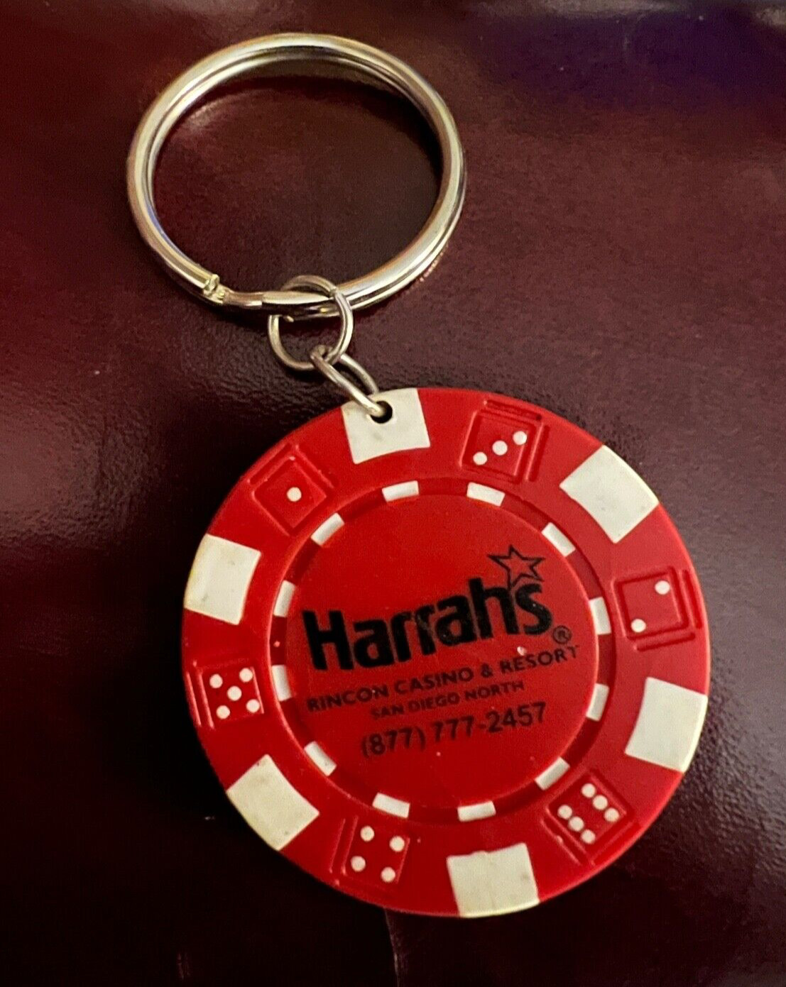 VTG Harrah\'s Rincon Casino & Resort Red Chip Poker Keychain Key Ring VTG Harrah\'s Rincon Casino & Resort Red Chip Poker Keychain Key Ring
